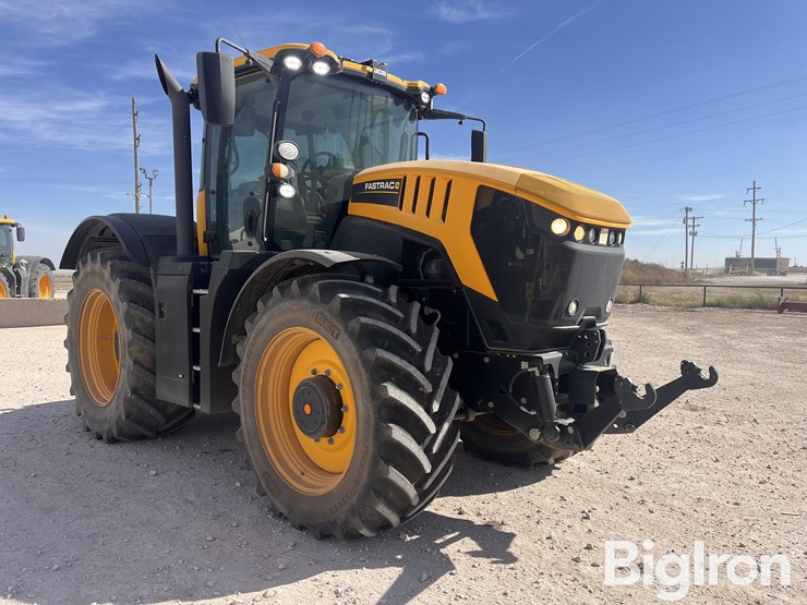 2021-jcb-fastrac-8330-image-3