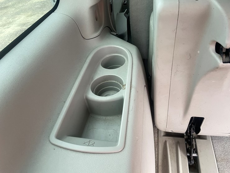 2010-gmc-yukon-image-70