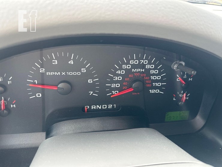 2008-ford-f150-xlt-image-24