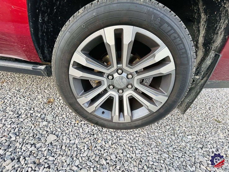 2018-gmc-yukon-denali-image-44