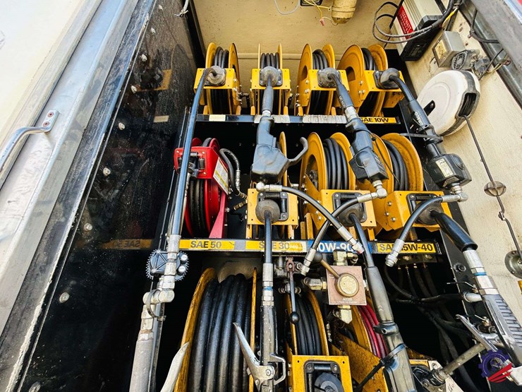 2007-peterbilt-340-image-136