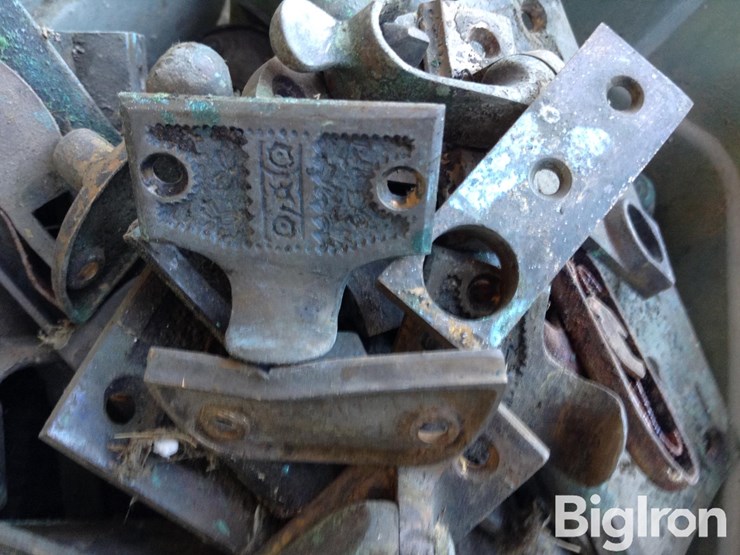 antique-bells-&-door-hardware-image-4