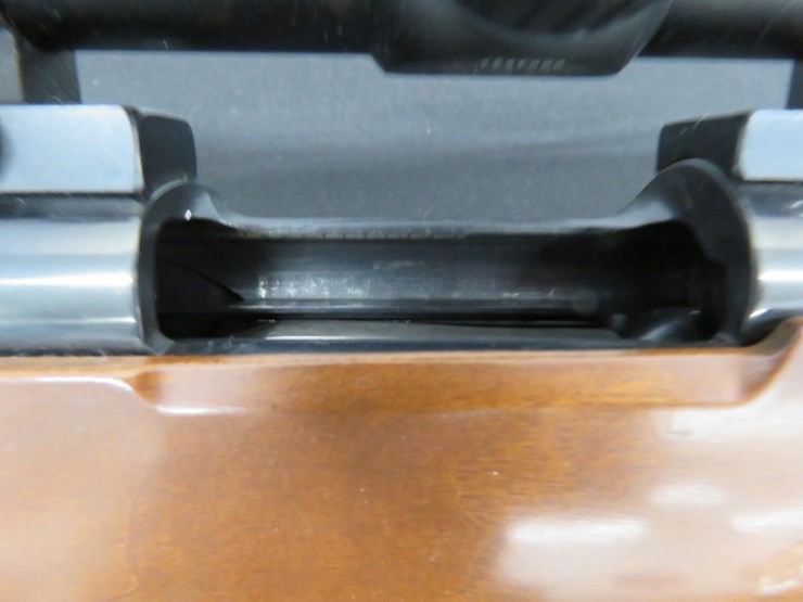 winchester-model-70-featherweight-sa-.243win-bolt-action-rifle-image-4