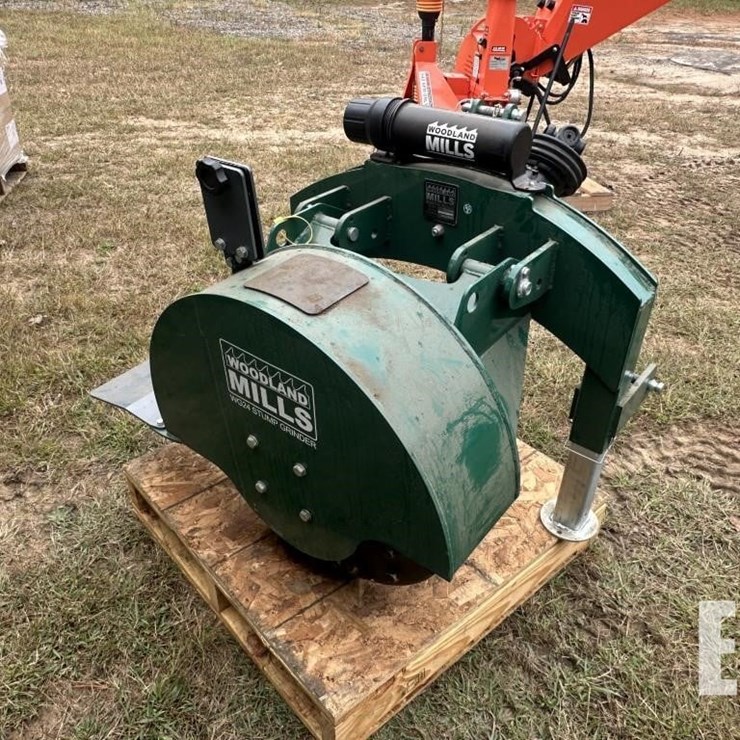 WOODLAND MILLS WG24 STUMP GRINDER