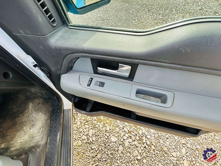 2013-ford-f150-xl-image-92