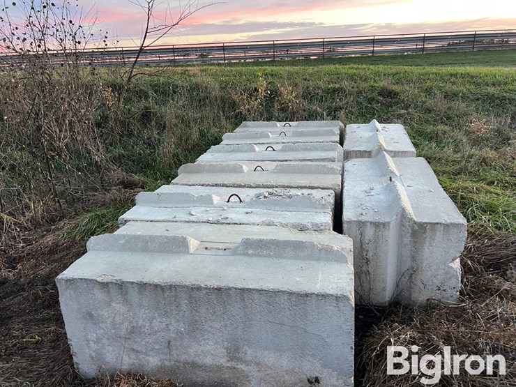 precast-retaining-wall-blocks-image-2