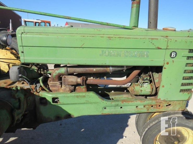 john-deere-b-image-4