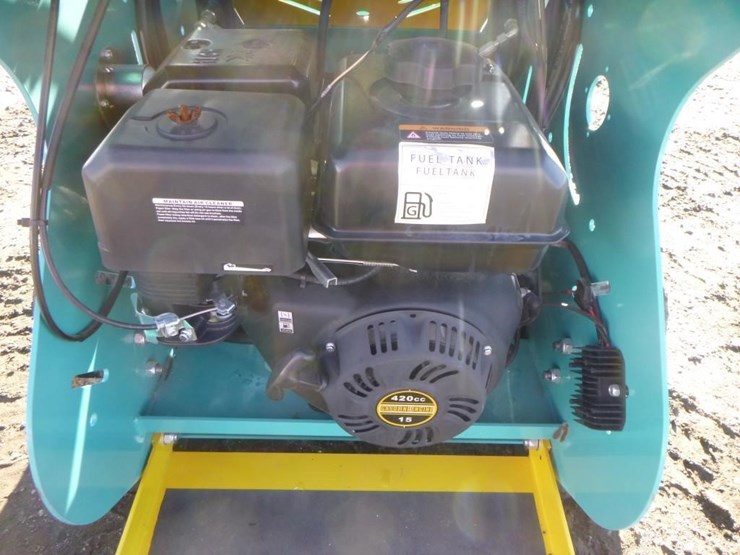 2024-mach-pro-mp-s300-skid-steer-track-loader-image-16