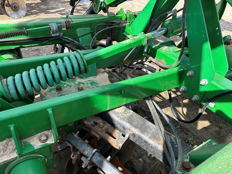 john-deere-2623-image-48
