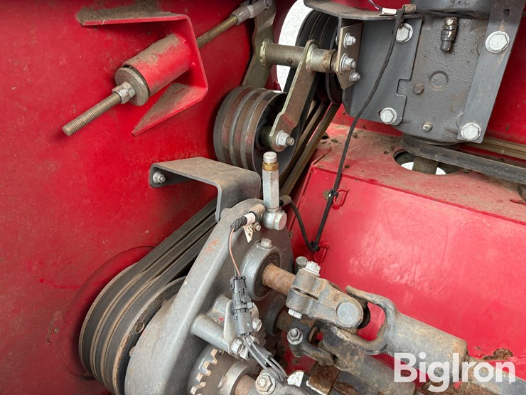 2017-massey-ferguson-wr9960-image-15