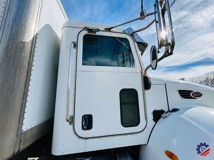 2007-peterbilt-340-image-70