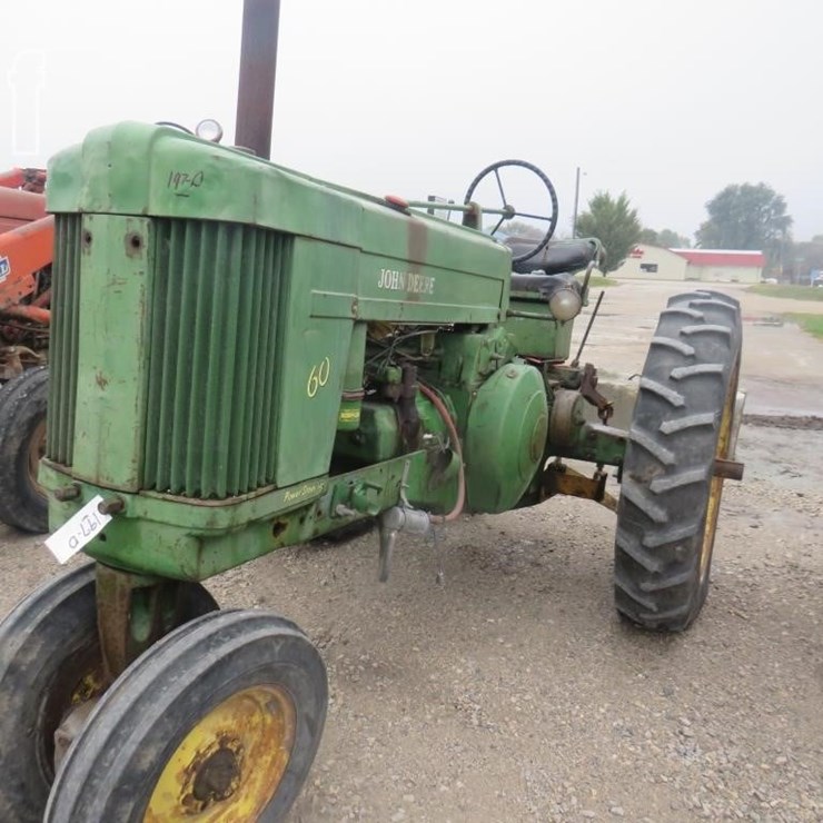 JOHN DEERE 60