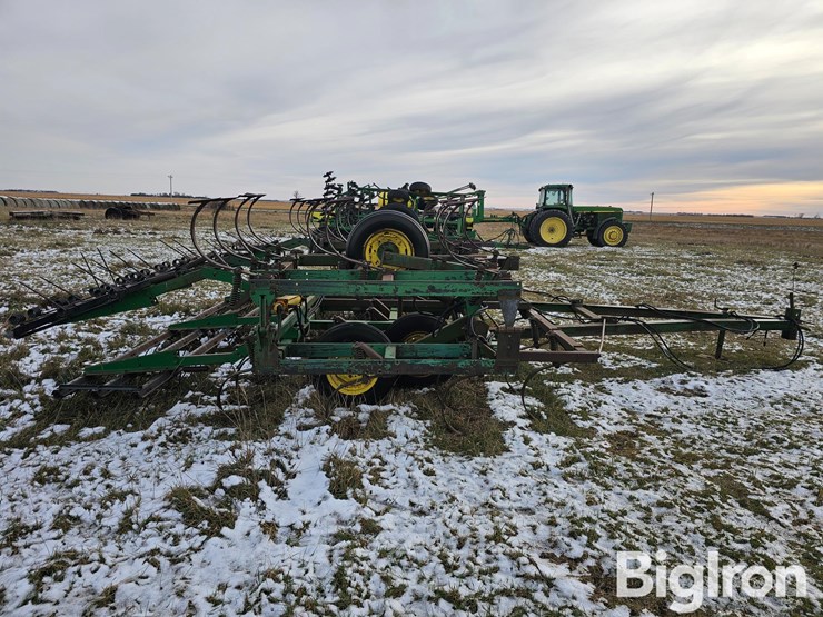 john-deere-1010-image-4