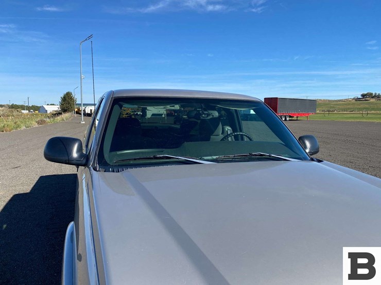 2004-chevrolet-silverado-1500-image-10