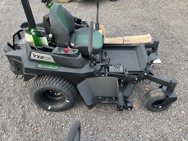 #3081-•-yakta-yxr-120-zero-turn-lawn-mower-image-7