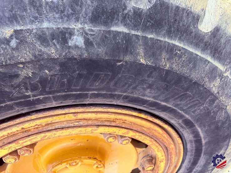 1990-caterpillar-769c-image-33