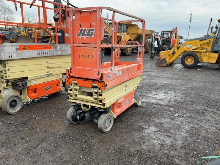 jlg-1930es-image-5