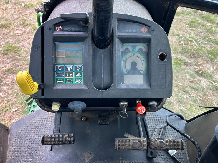 john-deere-4755-image-58