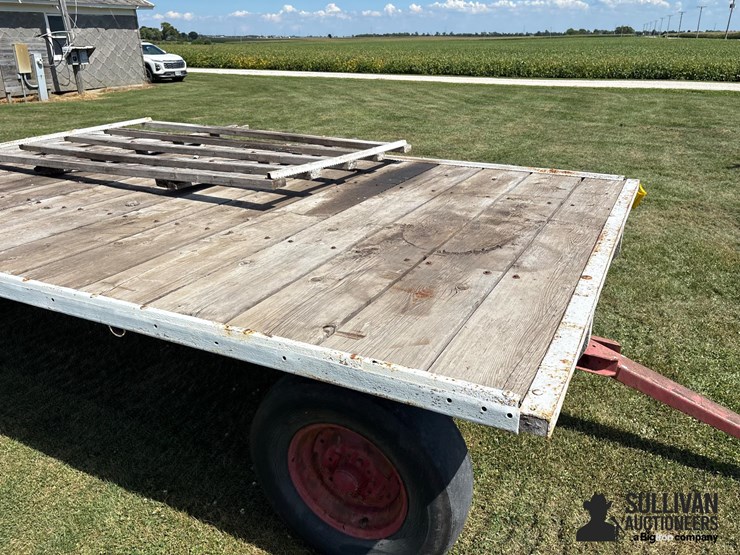 8'x15'-hay-rack-on-running-gear-image-11