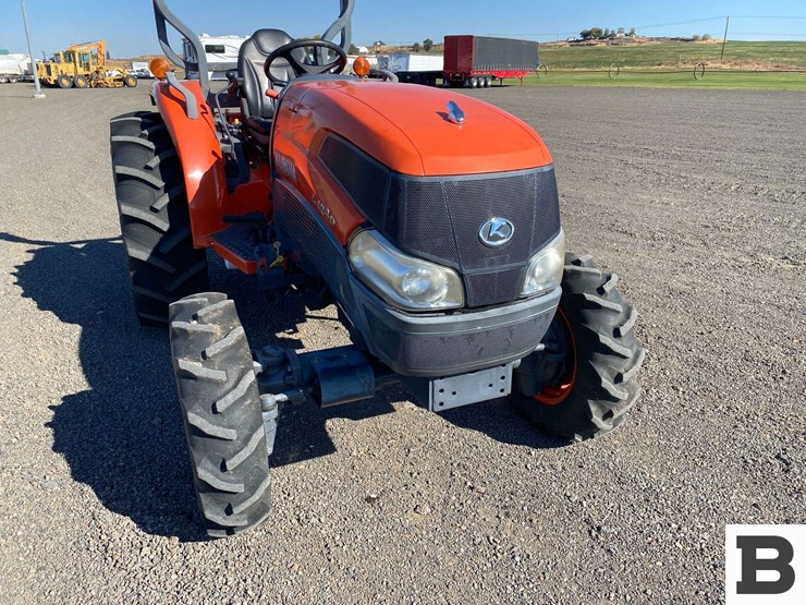 kubota-l4240d-tractor-image-8