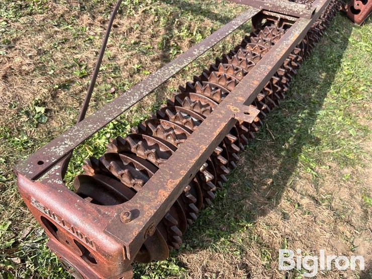 brillion-cultipacker-10'-main-frame-&-5'-wings-image-12