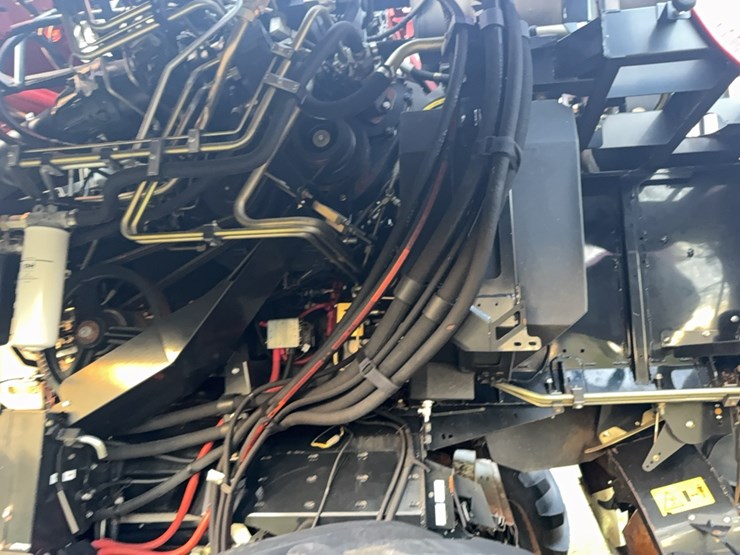 2018-case-ih-8240-image-55