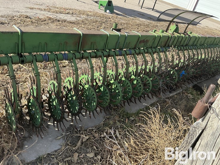 john-deere-400-image-5