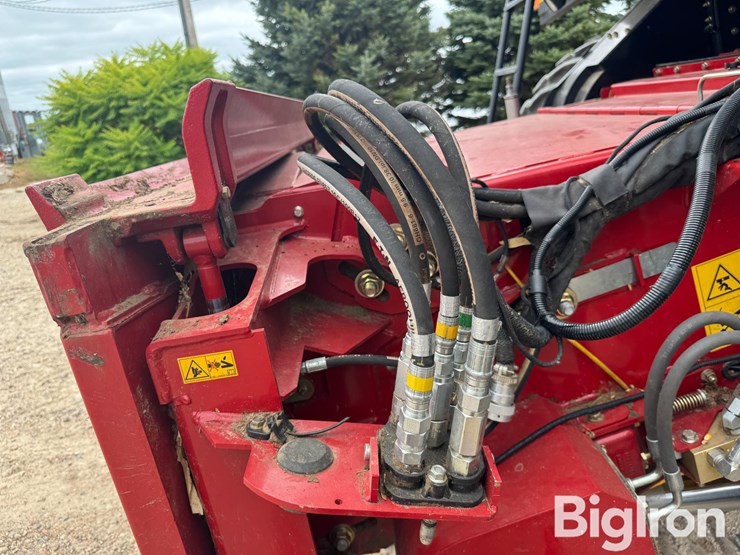 2020-case-ih-7150-image-13