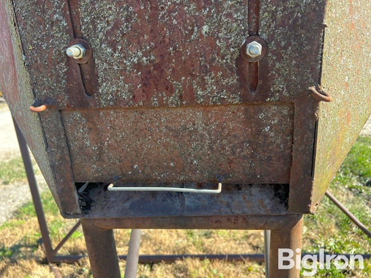 feed/seed-bulk-storage-chute-image-20