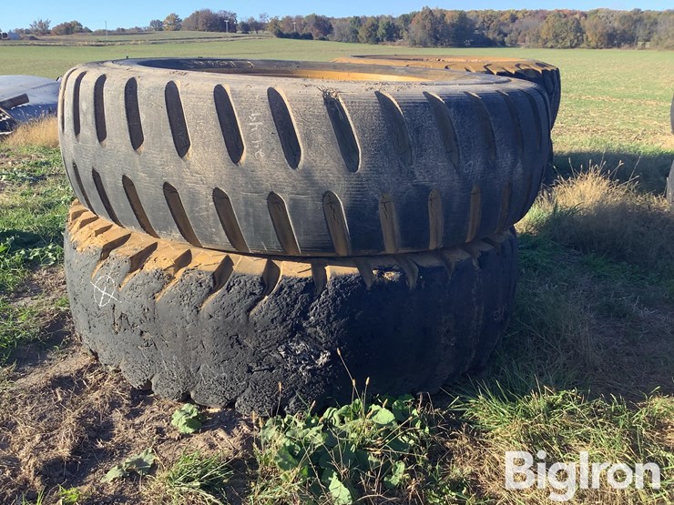 caterpillar-rims-&-tires-image-18