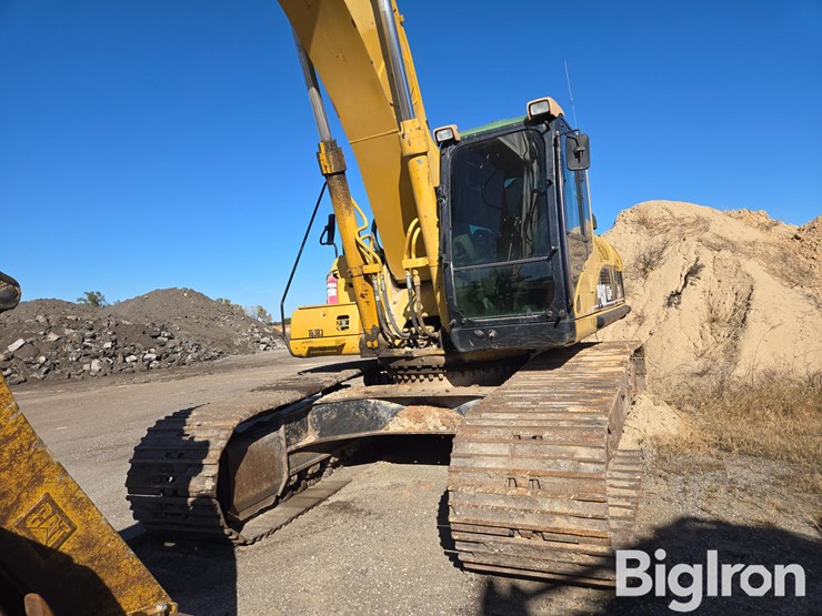 1998-john-deere-120-image-10