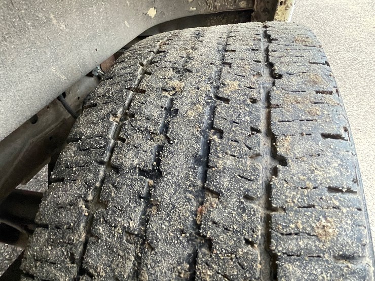 #1064-•-2012-gmc-savana-1-ton-van-(has-wi-title)-image-79