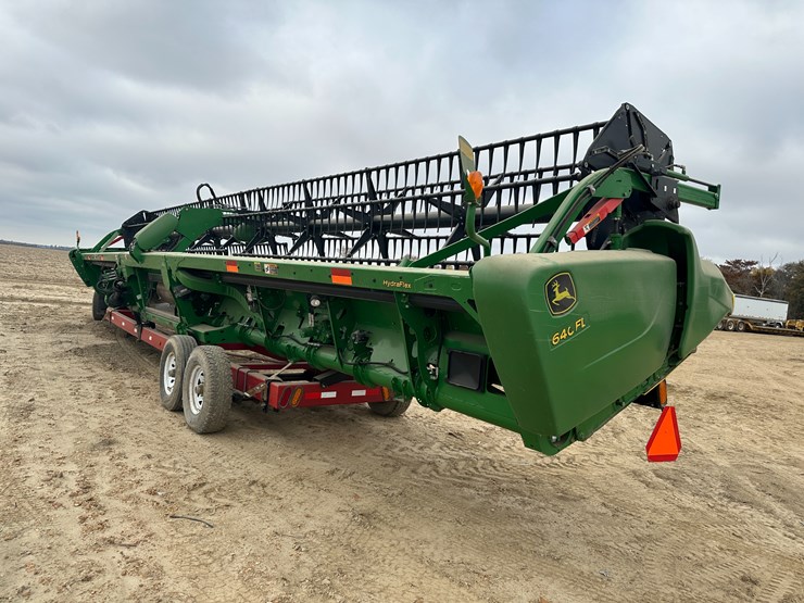 2017-john-deere-640fd-image-4