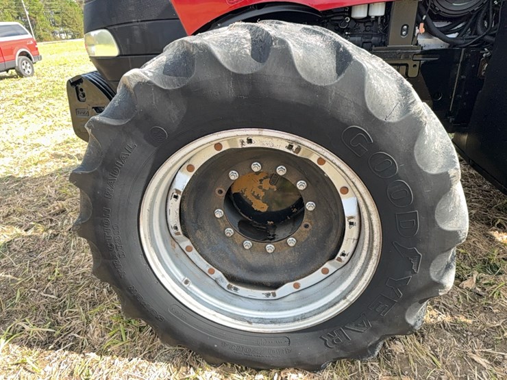 case-ih-magnum-335-image-44