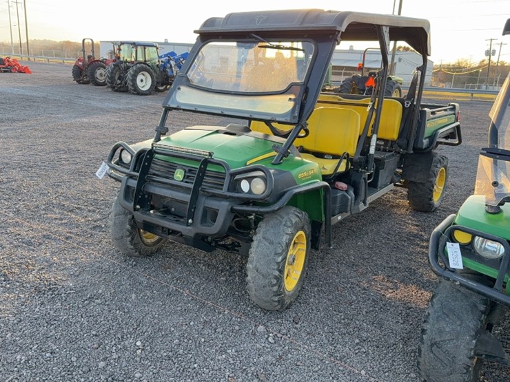john-deere-gator-image-1