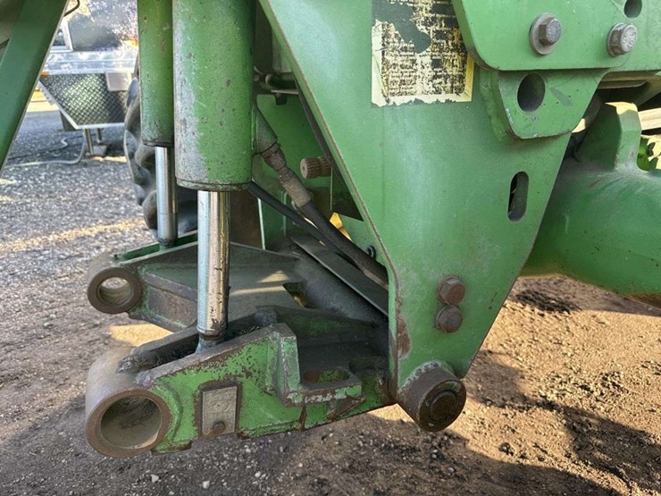 john-deere-7610-image-10