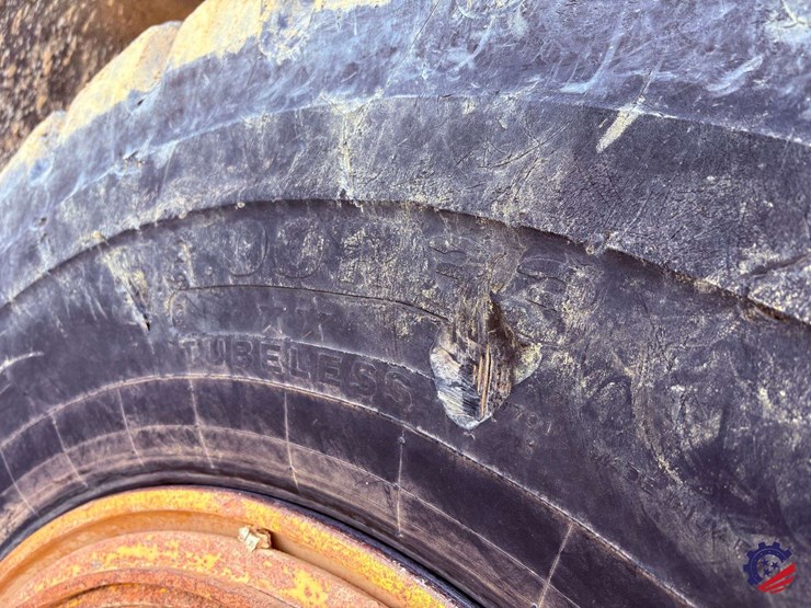 1990-caterpillar-769c-image-28