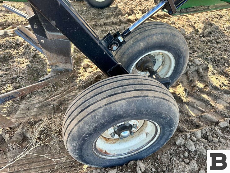 great-plains-9540-plains-plow-image-34