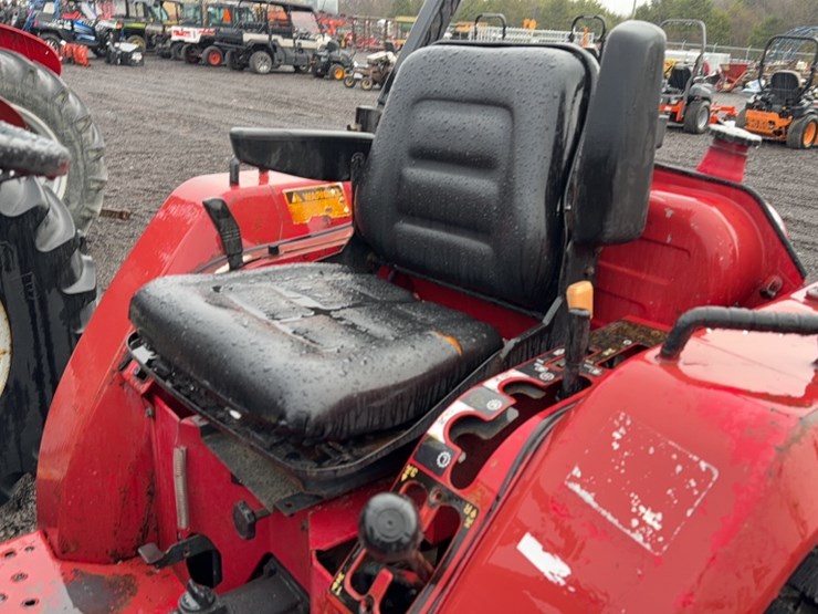 mahindra-2615-image-13