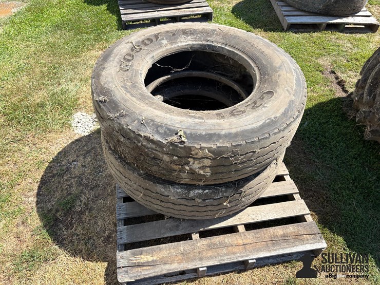 315/80r22.5-tires-image-3