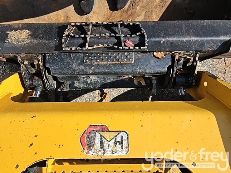 2023-caterpillar-299d3-xe-image-24