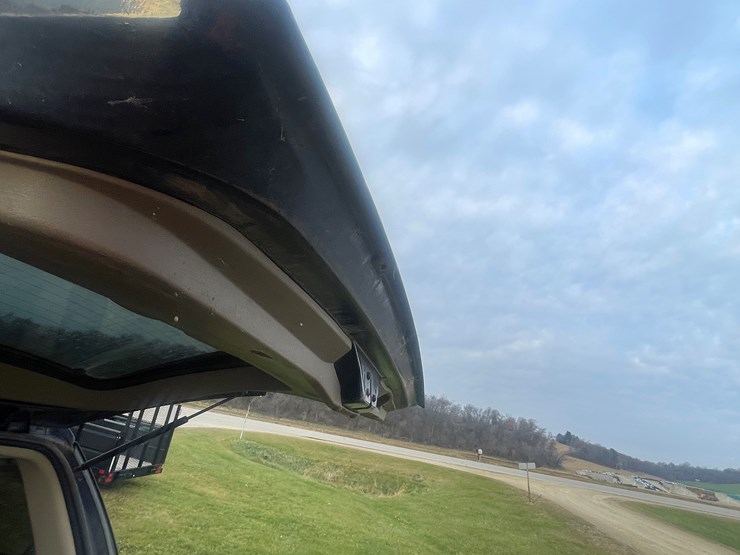 2004-ford-explorer-image-33