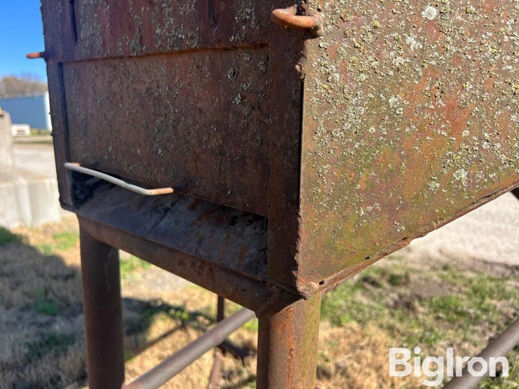 feed/seed-bulk-storage-chute-image-19