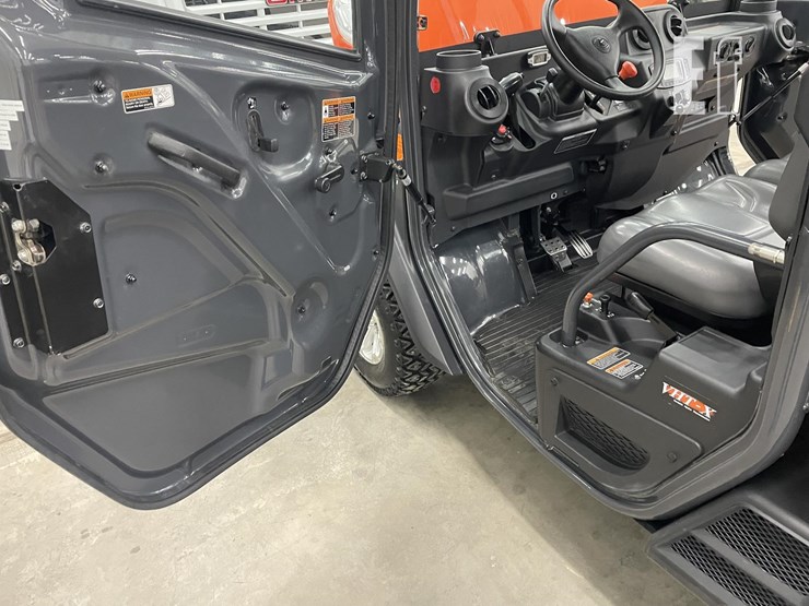2015-kubota-rtv-x1100c-image-13