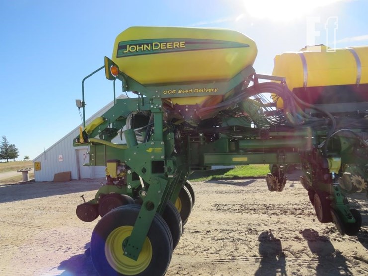 2012-john-deere-1770nt-image-14