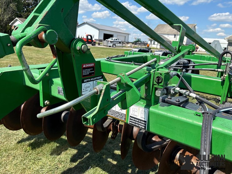 2011-john-deere-512-image-18