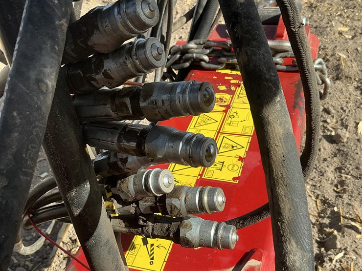 2022-case-ih-2022-image-16