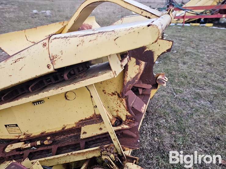 new-holland-880r2-image-11