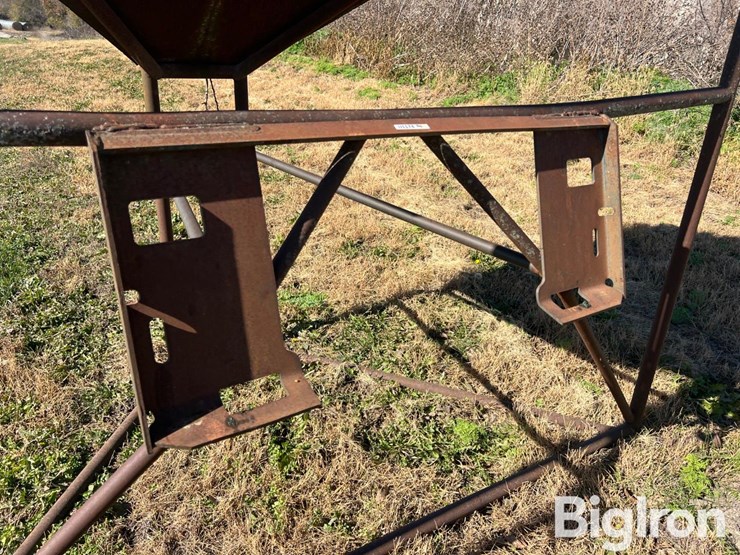 feed/seed-bulk-storage-chute-image-10