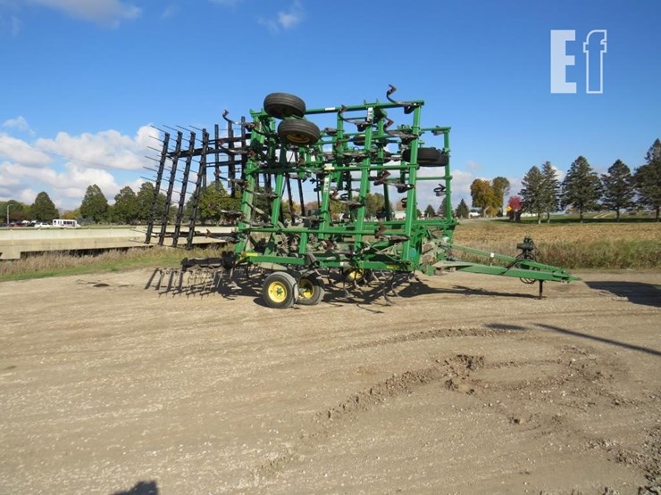 2008-john-deere-2210-image-1